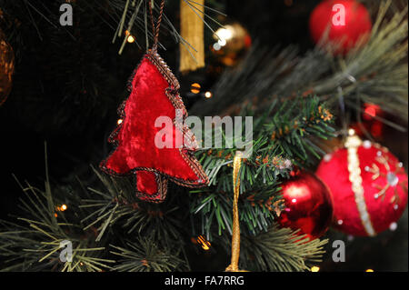 Albero di Natale decorazioni dell'Vyne, Hampshire. Foto Stock
