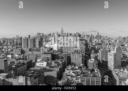 Stati Uniti d'America, NEW YORK CITY - Aprile 27, 2012 la città di New York skyline di Manhattan vista aerea con grattacieli. foto incolore Foto Stock