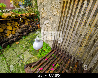 Street View di Santo Stefano di Sessanio in Abruzzo, Italia Foto Stock