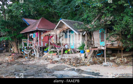 Hippy bungalows sull'Kho Phayam Island Foto Stock