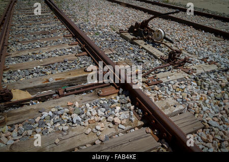 Lo scambio di aghi, binari, dettaglio delle ferrovie in Spagna Foto Stock