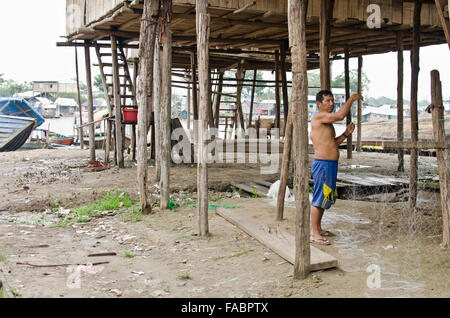 Belen , bidonville a Iquitos, Perù Foto Stock