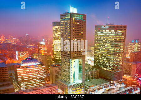 Varsavia quartiere moderno skyline, Polonia Foto Stock