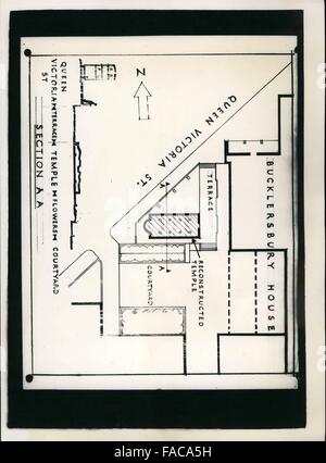 1972 - ufficiale britannico fotografia (Ministero delle opere) rilasciato dall'Ufficio centrale di informazione. London Crown Copyright reserved. tempio di Mitra - Bucklersbury. Foto n. Gov. 7546 mostra il disegno per illustrare il nuovo sito del tempio. © Keystone Pictures USA/ZUMAPRESS.com/Alamy Live News Foto Stock