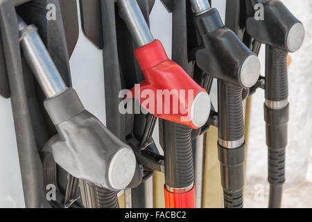 Vista ravvicinata del rosso della pompa a gas Foto Stock