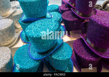 Un negozio a New York vende deve avere Capodanno accessori su Sabato, Dicembre 26, 2015. (© Richard B. Levine) Foto Stock