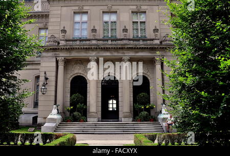 Newport, Rhode Island: Elms, costruito nel 1901 come residenza estiva per il carbone baron Edward Julius Berwind Foto Stock