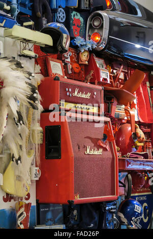 Tommy Hilfiger Flagship Store interno sulla Fifth Avenue, New York Foto Stock