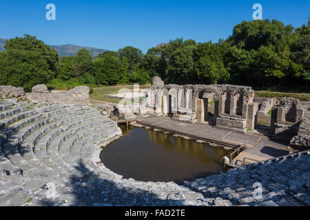 L'albania. butrinto o buthrotum sito archeologico; un sito patrimonio mondiale dell'unesco. il teatro. Foto Stock