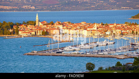 Vista aerea a Izola Città Vecchia, Slovenia Foto Stock