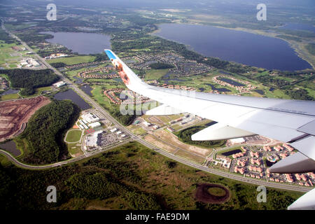 Bird vista dall'aereo finestra al di sopra della Florida Foto Stock