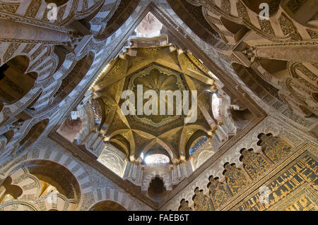 Cupola sopra la Maqsura della Grande Moschea, Cordoba, regione dell'Andalusia, Spagna, Europa Foto Stock