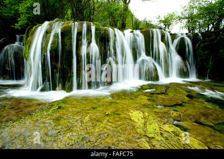 Cascata in Jiuzhaigou, Sichuan, in Cina Foto Stock