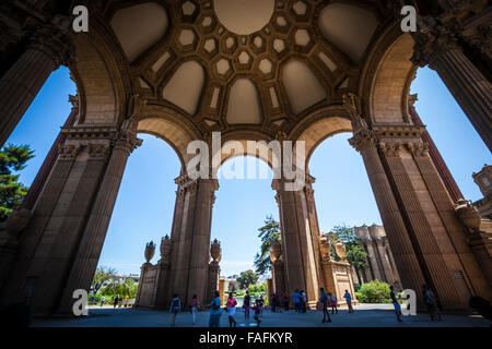 All'interno della cupola del Palazzo delle Belle Arti di San Francisco, California. Foto Stock