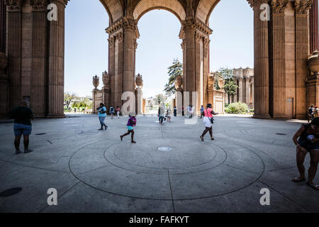 All'interno della cupola del Palazzo delle Belle Arti di San Francisco, California. Foto Stock