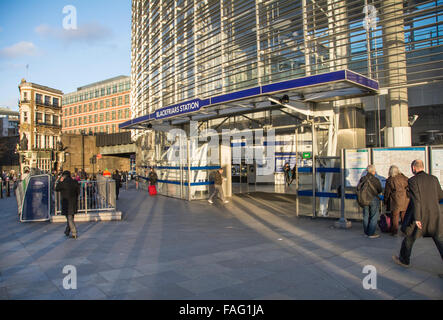 L'esterno di Blackfriars Station di Londra, Inghilterra, Regno Unito Foto Stock