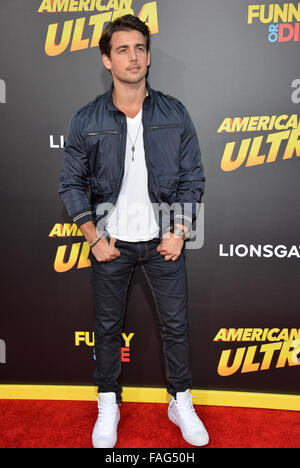 LOS ANGELES, CA - Agosto 18, 2015: Giovanni DeLuca alla prima mondiale di "American Ultra' alla Ace Hotel Downtown. Foto Stock