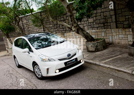 Hong Kong Cina 24 maggio 2012 : Toyota Prius ibrida V test drive su 24 Maggio 2012 a Hong Kong. Foto Stock