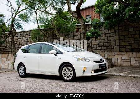 Hong Kong Cina 24 maggio 2012 : Toyota Prius ibrida V test drive su 24 Maggio 2012 a Hong Kong. Foto Stock