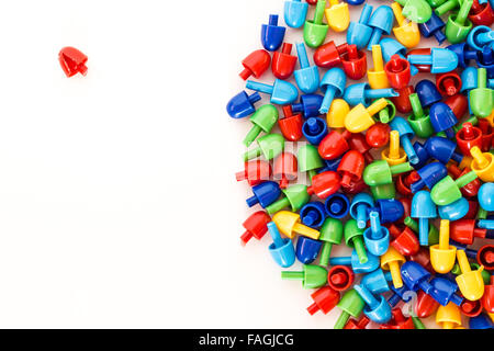 Rappresentazione concettuale di un individuo escluso dal gruppo perché è considerata diversa. Foto Stock