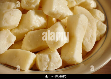 Fresco formaggio cheddar cagliata, un popolare snack in molte parti degli Stati Uniti Foto Stock