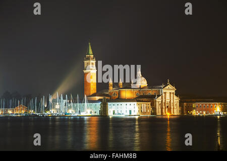 Basilica di San Giogio Maggiore a Venezia al tramonto Foto Stock