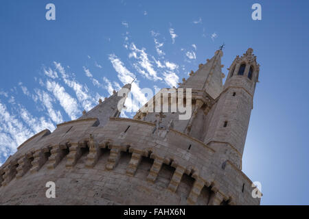 La Rochelle, Francia. Località turistica di destinazione. Torre sui bastioni della città vecchia. Foto Stock