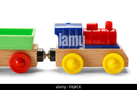 Bambini giocano toy train isolato su uno sfondo bianco. Foto Stock