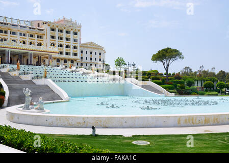 Il Mardan due Palace Luxury Hotel è considerato Europa più costosi resort di lusso, Antalya, Turchia Foto Stock