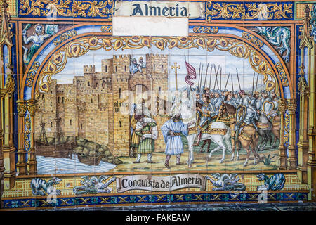 Plaza de Espana, Sevilla, Spagna - vecchio famoso ceramiche decorative alcova.Almeria tema. Foto Stock