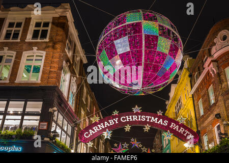 Le luci di natale su Carnaby Street, Londra uk. Foto Stock