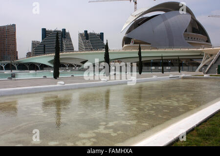 Spagna, Europa, Valencia, Città delle arti e della scienza, Calatrava, architettura moderna, Hemisferic, Palazzo delle Arti Foto Stock