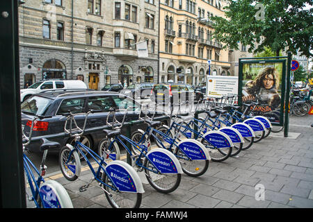 Stoccolma Svezia città noleggio biciclette acquistate con 'bike card" per i turisti o i cittadini ©Myrleen Pearson Foto Stock