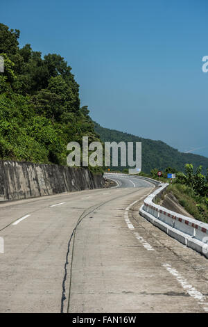 Roadtrip in una giornata di sole Foto Stock