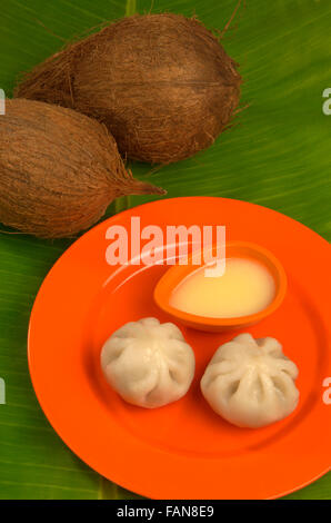 Modak, un tipico dolce maharashtrian, Pune, Maharashtra, India Foto Stock