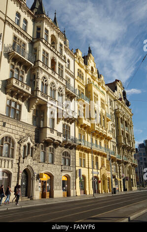 Praga, Appartamento edifici, Masarykovo nábřezi Foto Stock