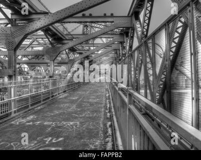 Williamsburg Bridge in bianco e nero Foto Stock