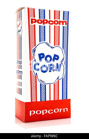 Scatola classica del rosso e del bianco di popcorn box isolati contro uno sfondo bianco Foto Stock