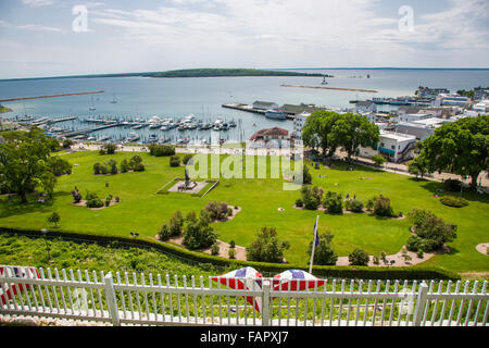 Vista da Fort Mackinac del parco su resort isola di Mackinac Island in Michigan Foto Stock