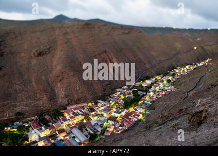 Tramonto a cadere su di Jamestown, la capitale di St Helena island nel sud dell'oceano Atlantico Foto Stock