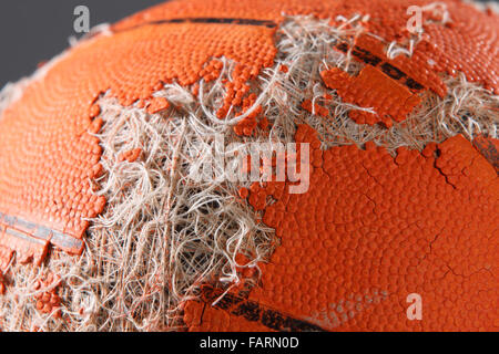 Esaurito il basket pronto a stato buttato via Foto Stock