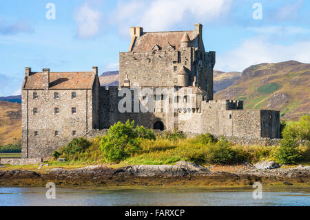 Eilean Donan Castle sulle rive di Loch Duich Ross and Cromarty Highlands occidentali della Scozia UK GB EU Europe Foto Stock
