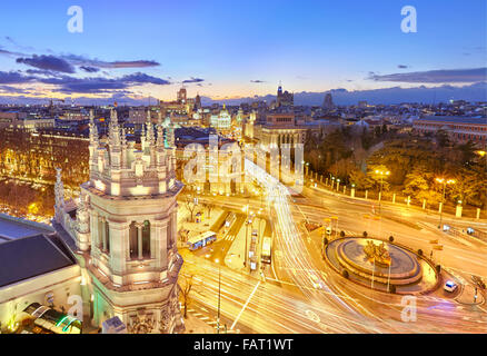Lo skyline di Madrid dal palazzo di Cibeles tetto. Madrid, Spagna. Foto Stock