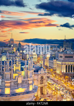 Lo skyline di Madrid dal palazzo di Cibeles tetto. Madrid, Spagna. Foto Stock