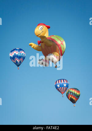 Palloncini in volo a Albuquerque Balloon Fiesta. Nuovo Messico. Foto Stock