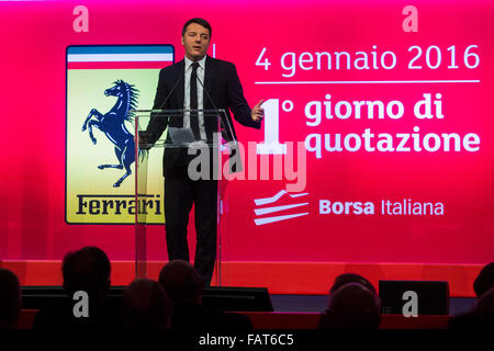 Milano, Italia. 04 gen 2016. Matteo Renzi, il Primo Ministro italiano parla durante la cerimonia per il pranzo di Ferrari in Milano borsa. Credito: Mauro Ujetto/Pacific Press/Alamy Live News Foto Stock