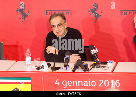 Milano, Italia. 04 gen 2016. FCA's chief executive Sergio Marchionne parla durante la conferenza stampa dopo la Ferrari stock del lancio sul mercato di Milano. Credito: Mauro Ujetto/Pacific Press/Alamy Live News Foto Stock