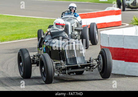 ERA B-TYPE R1B è di proprietà di Michael Gans e guidato da lui al Goodwood Revival nel 2015 Foto Stock