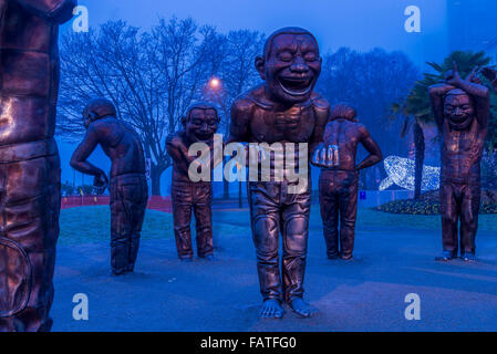 "Incredibile risate' installazione di scultura. Morton Park, Vancouver, BC, Canada Foto Stock