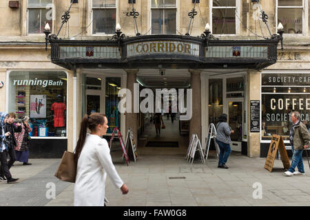 Il Corridoio, shopping arcade in bagno, Somerset, Regno Unito Foto Stock